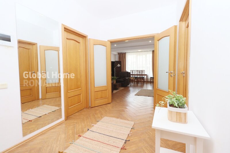 Sat Francez, Aron Cotrus, apartament 3 camere, 101 mp, 2005, Parc Herastrau.